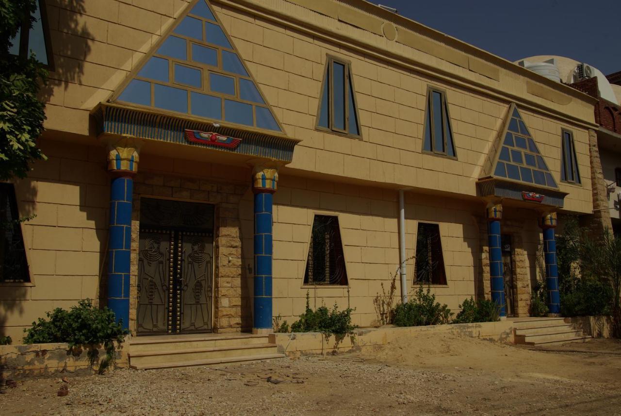 Pyramids Luxor Hotel&SPA Exteriér fotografie